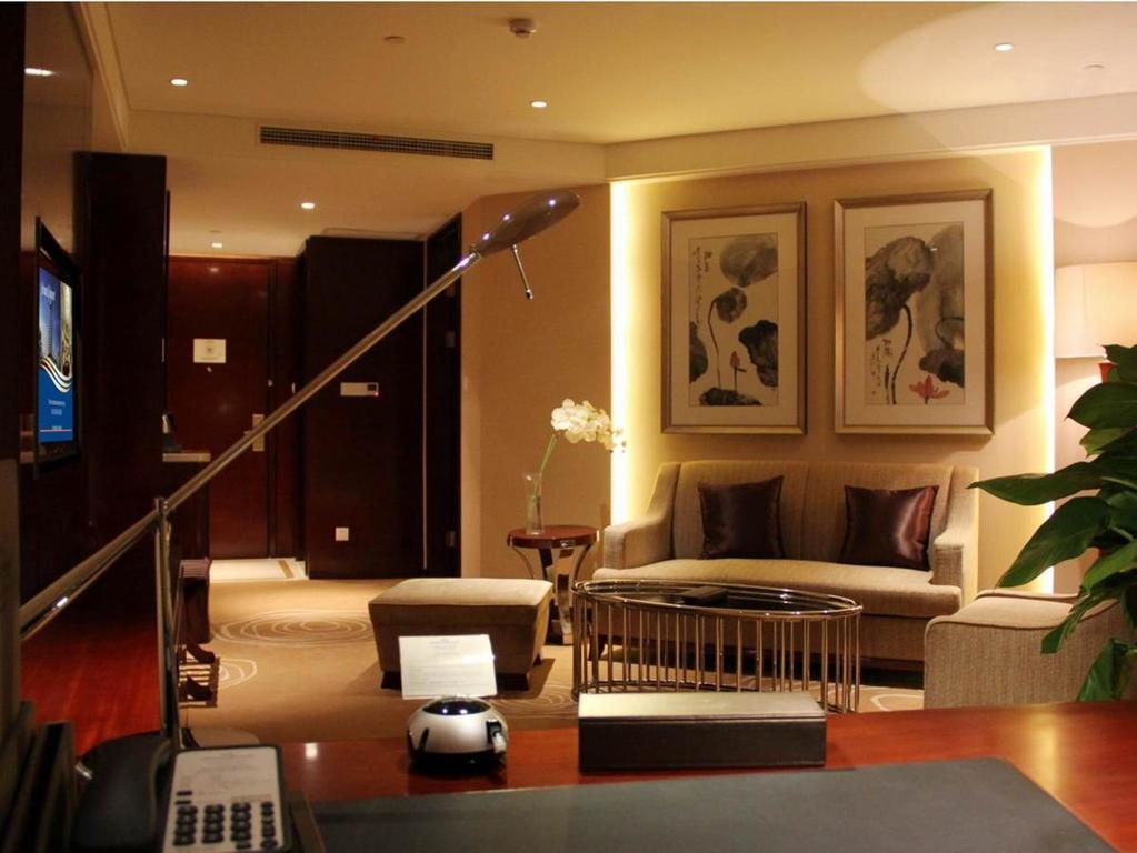 Howard Johnson Nanshan Plaza Bengbu Exterior foto